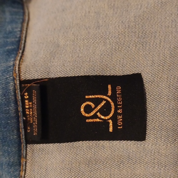 Blue Distressed Denim Jacket - Size 22 - Picture 8 of 11